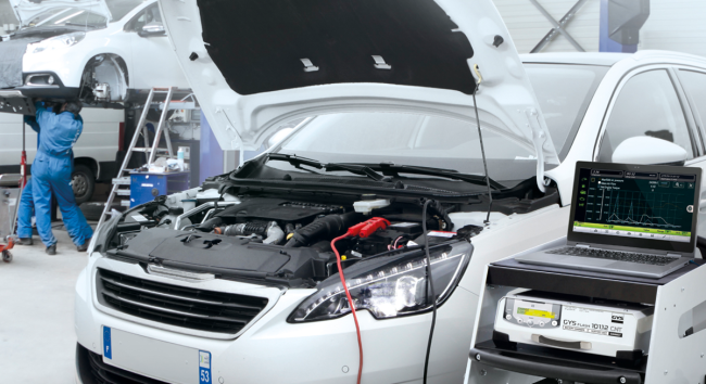 Preview: Werkstatt Ladegerät GYSFLASH 101.12 CNT FV 12V 100Amp.